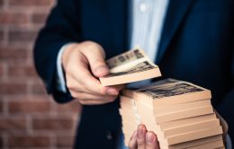 「メガ大家さん」とは？| 抱えるリスク・失敗例・成功者の投資戦略を一挙解説